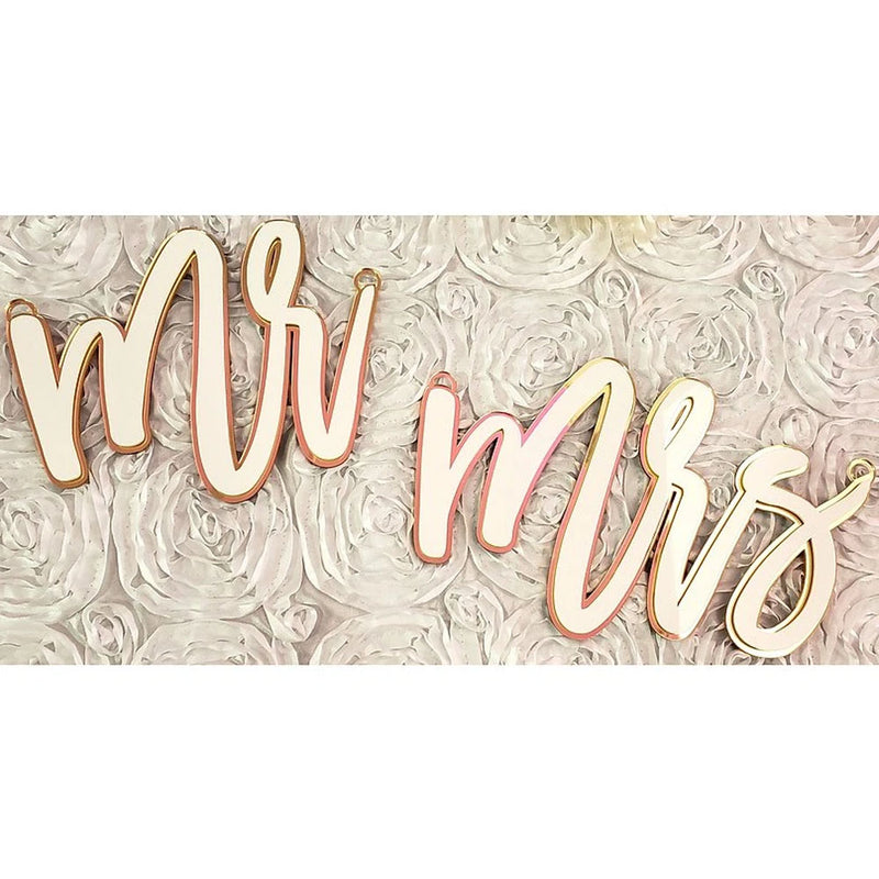 "MR & MRS" CHAIR SIGN
